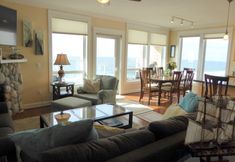 Lain-lain 5 Stunning Private Balcony Hot Tub and Ocean Views - Elegant Retreat