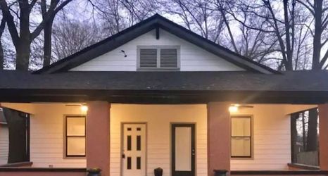 Others 2 Spacious Retreat with Chef-Ready Kitchen - Charming Urban Oasis