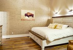 Others 5 Charming Loft with City Views and Modern Kitchen - Spacious Retreat