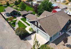 Others 5 Spacious Chef's Kitchen and Hot Tub - Beautiful Family Haven