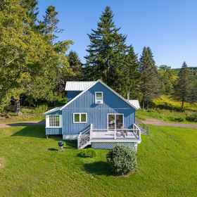 Hotel Exterior 1 Charming Cottage with Scenic Trails - Cozy Summer Escape, New York State Hotels
