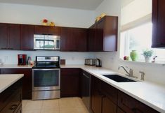 อื่นๆ 7 Sun Deck and Relaxation Area - Inviting Coastal Escape