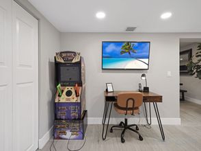 Lain-lain 4 Tropical Oasis with Jacuzzi and Modern Kitchen - Stunning Retreat