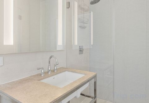 อื่นๆ Panoramic City Views and VIP Services - Elegant Designer Penthouse