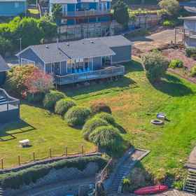 Hotel Interior/Public Areas1Hot Tub, Kayaks and Cozy Fire Pit - Charming Lakeside Haven,德里夫特克里克廊桥飯店