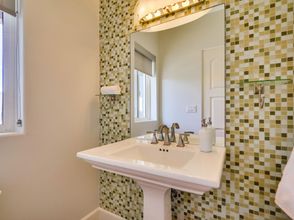 Khác 4 Ocean View Balcony and Stylish Living Space - Charming Coastal Oasis