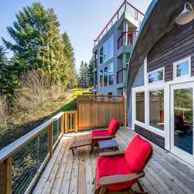 Hotel Interior/Public Areas1McKenzie View Cottage,Lively Park Swim Center飯店