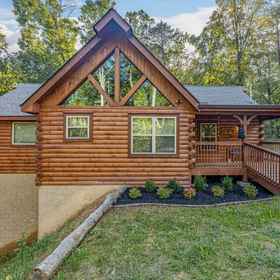 Hotel Exterior 1 Game Room and Spacious Decks with Hot Tub - Charming Escape, The Island in Pigeon Forge Hotels