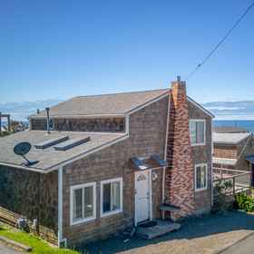 Logo1Spectacular Ocean Views and Hot Tub - Cozy Cottage Retreat,Roads End State Recreation Site飯店