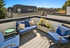 Others 3 Rooftop Patio and Vibrant Neighborhood Access - Stylish Urban Oasis