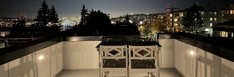 Lain-lain Private Rooftop Patio and Smart Home Features - Modern Urban Oasis