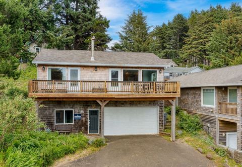 其他 Breathtaking Ocean Views and Game Room - Charming Coastal Retreat