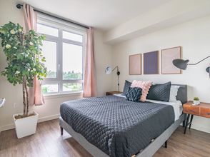 Others 2BR Penthouse | Deck, Gym | Bellevue | Sophari B