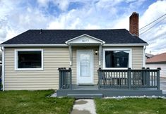 Lainnya 4 Charming Outdoor Space and Cozy Ambiance - Delightful Retreat