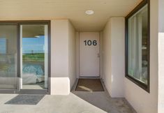 Lainnya 3 Ocean View Patio and Beach Access - Spacious Coastal Haven