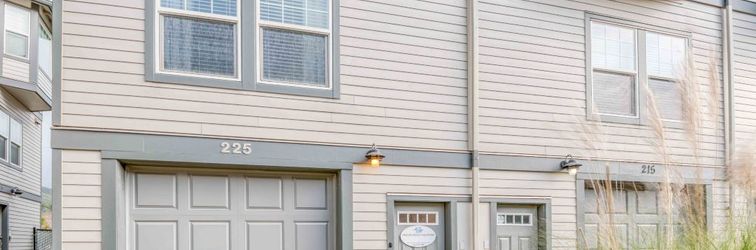 Others Ocean View Balconies and Spacious Living - Charming Coastal Retreat