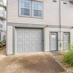 Hotel Exterior1Ocean View Balconies and Spacious Living - Charming Coastal Retreat,内哈莱姆湾州立公园飯店