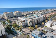 Others 2 Private Balcony and Beach Equipment Included - Stylish Coastal Retreat