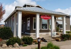 Lain-lain 4 078 Fancy Finish Cottage