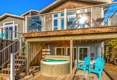 Others 2 Hot Tub and Stunning Ocean Views - Beautiful Coastal Getaway
