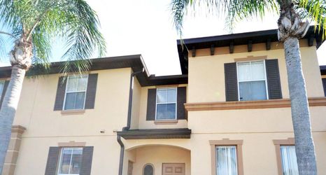 Others 2 Vibrant Townhome with Resort Amenities - Charming Escape