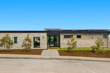 其他 Breathtaking Ocean and City Views with Outdoor Spa - Stunning Coastal Retreat