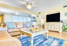 Others 3 Beachfront coastal condo with private balcony, W/D, on-site heated pool & grills