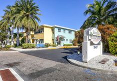 Others 3 Fishing Dock and Heated Pool - Charming Tropical Retreat