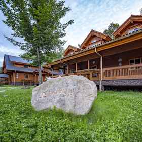 Hotel Exterior1ChangBai Mountain Pine&Birch Villa,和龙市飯店