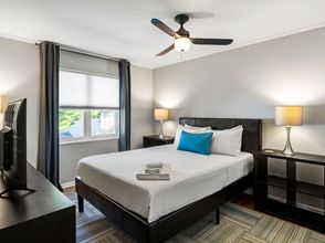 기타 Brookwood Courtyard by BCA Furnished Apartments BCC2B 12 L