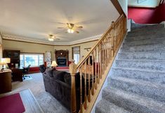 其他 3 Charming Home with Spacious Yard and Modern Amenities - Cozy Retreat