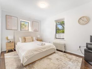 Others 4 Cozy Retreat with Ample Space - Charming Haven for Connection