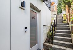 Others 5 Rooftop Deck and Dedicated Parking in Queen Anne - Charming Retreat