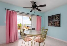 기타 7 Waterway Views and Cozy Retreat - Charming Waterfront Escape