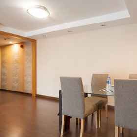 Others 1 5A - 2 Bedroom Downtown Apartment with Shared Pool, โรงแรม & ที่พัก รัชดาซาวน่า