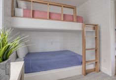 Others 7 Spring Fever