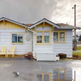 Hotel Exterior 1 Charming home near beach with fast WiFi & whimsical interior - close to beach, Washington Hotels