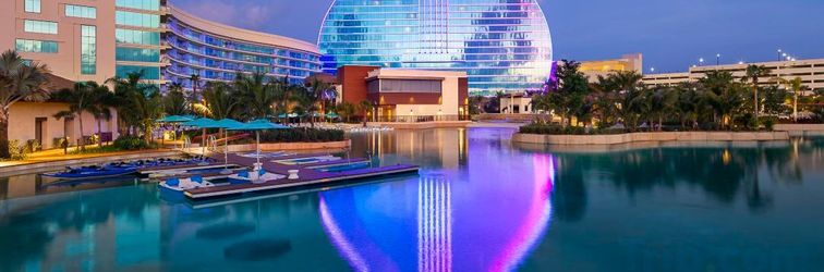 Others Heated Pool and Outdoor Lounge Area - Charming Getaway