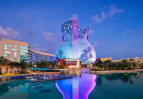 Lainnya Heated Pool and Outdoor Lounge Area - Charming Getaway