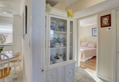 Others 5 Serene Oasis - Spa, Parking, Wifi, Heated Pool, Courtyard