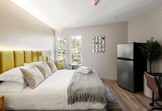 อื่นๆ 2 Cozy Ambiance with Free Parking and Modern Amenities - Charming Oasis