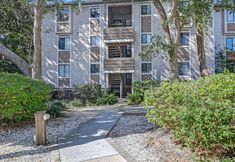 Khác 2 Amelia's Treehouse! 2 blocks to beach. Pool access. Large Screened-in balcony. Centrally located!