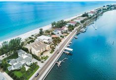 其他 3 Gulf Front Views and Community Sun Deck - Spacious Beachside Retreat