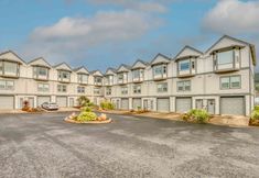 Others 4 Ocean View Balconies and Spacious Living - Charming Coastal Retreat