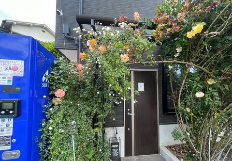 其他 Luxury Home with Parking Facilities