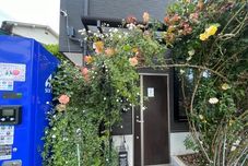 其他 Luxury Home with Parking Facilities