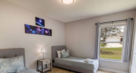 其他 2 Enchanting Home with Private Pool and Game Room - Spacious Retreat