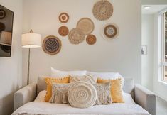 Others 7 Rooftop Patio and High-End Amenities - Stylish Urban Retreat