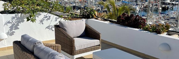 Others Frontline Marina Apartment with Private Roofterrace and Seaview by El Sirocco