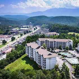 Logo 1 Smoky Mountain Views and Indoor Pool - Luxurious Mountain Haven, Hotel Pigeon Forge